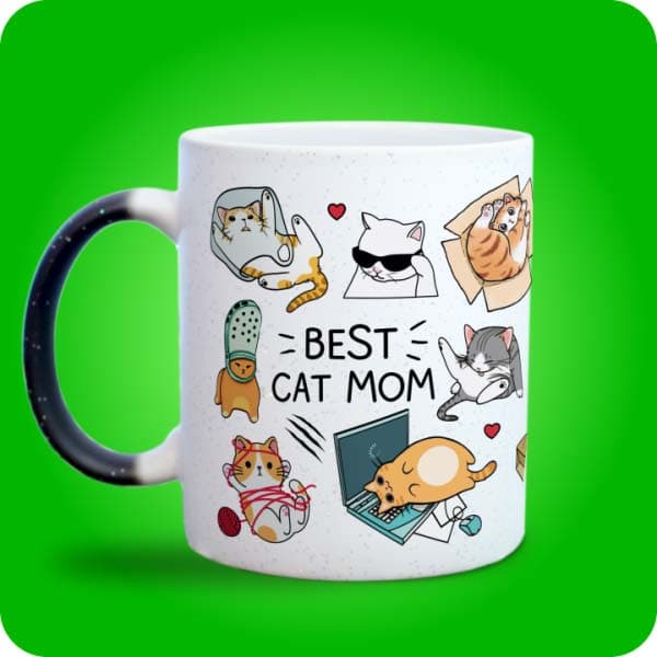 Біла чашка з блискітками "Best Cat Mom" з принтом кумедних котиків, вигляд з лівого боку