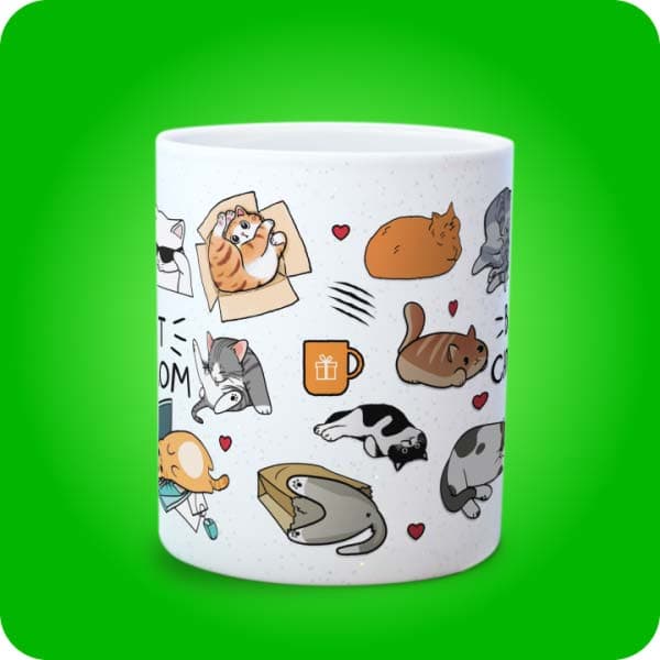 Біла чашка з блискітками "Best Cat Mom" з принтом кумедних котиків, вигляд по центру